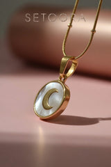 Moon glow - Necklace