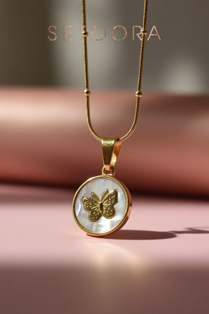 Golden butterfly - Necklace