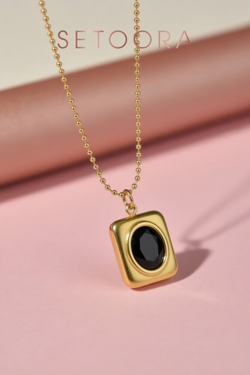 Gold Onyx - Necklace
